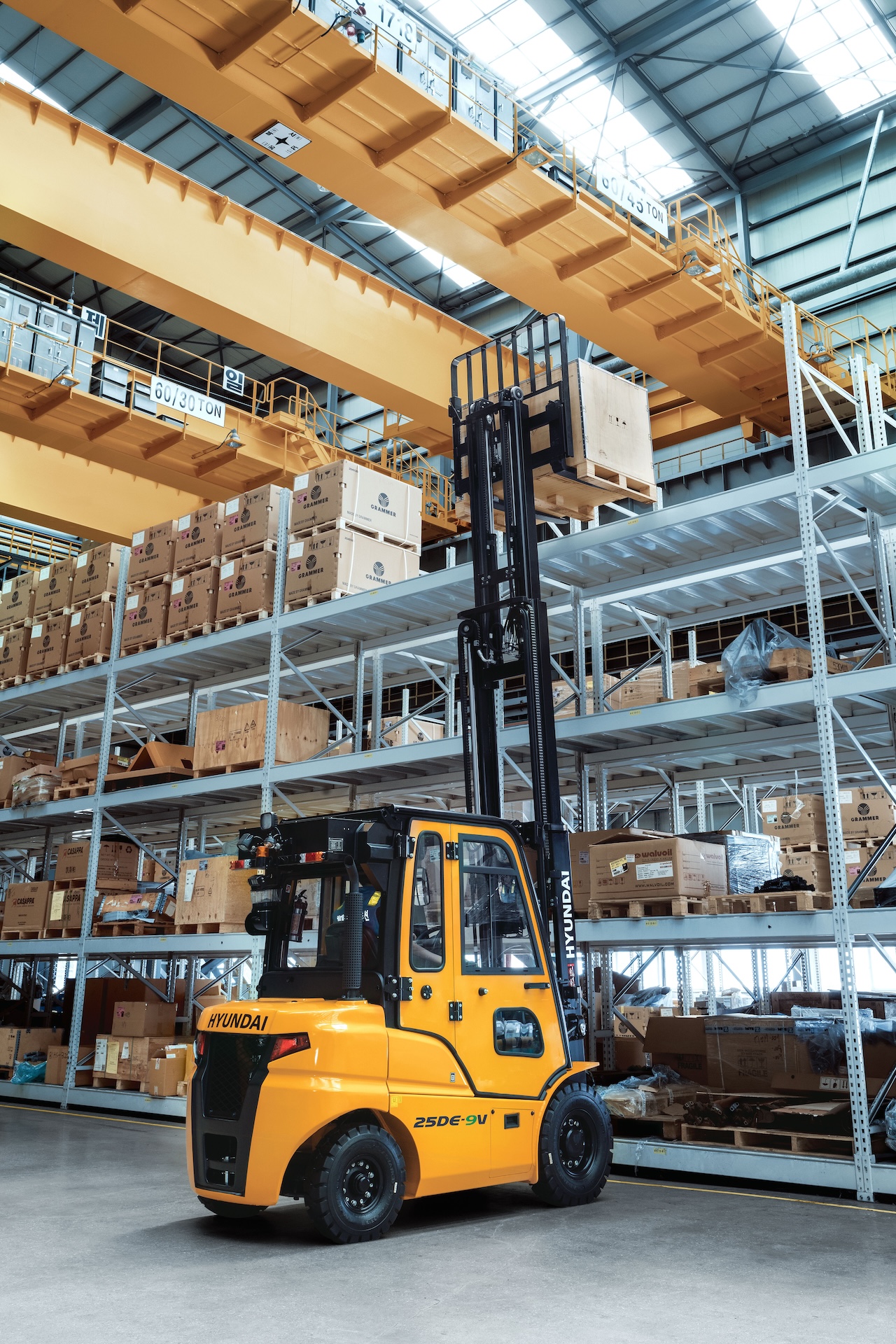 www.nieuweheftruckkopen.nl-25DE-9V-30DE-9V-35DE-9V-diesel-vorkheftruck-forklift-25ton-3ton-35ton-2500kg-3000kg-3500kg-3
